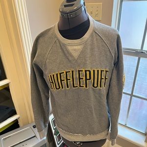 Hufflepuff sweatshirt by Warner brothers size S